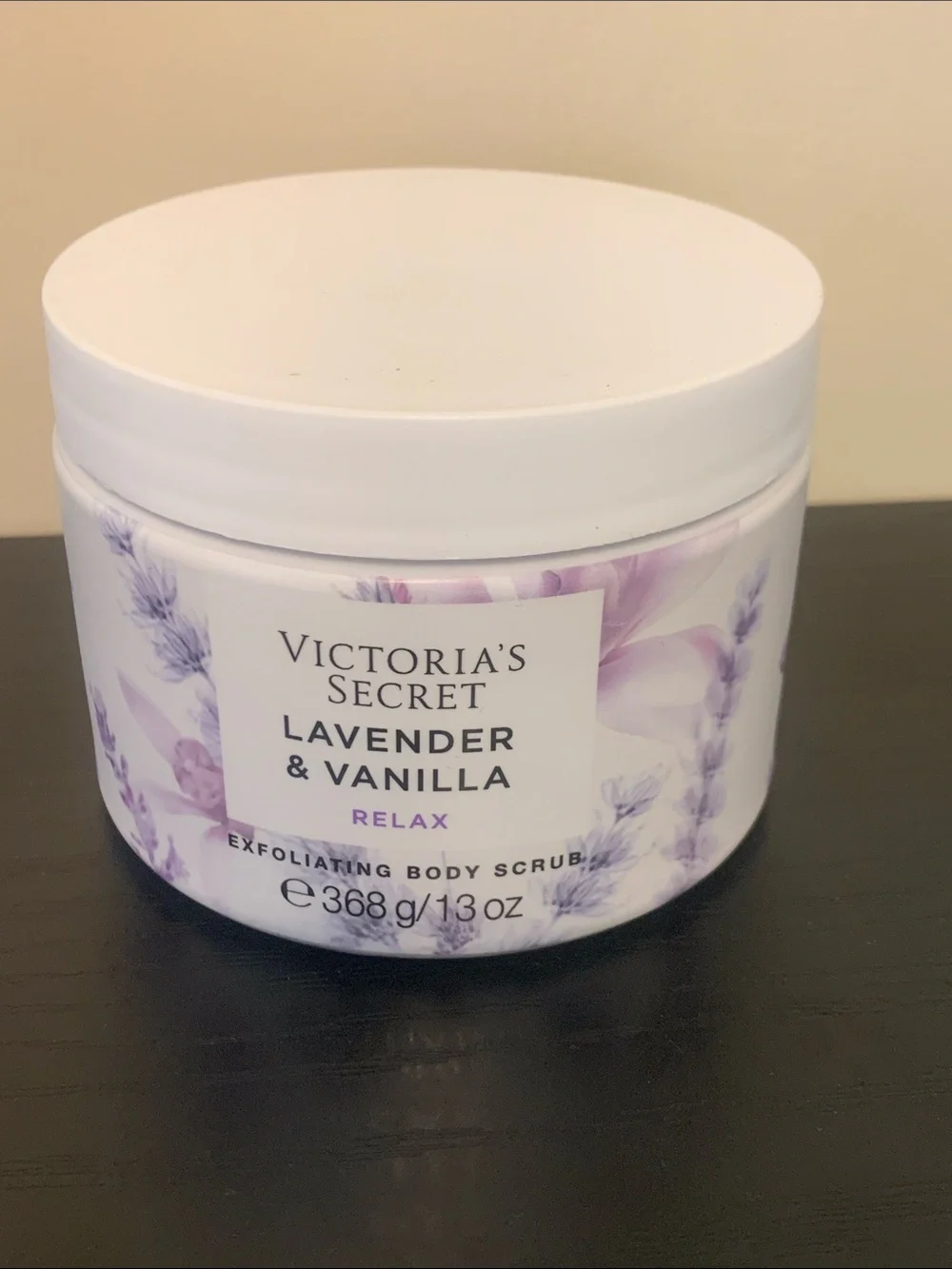Victoria's Secret Lavender & Vanilla Exfoliating Body Scrub - White & Lavender